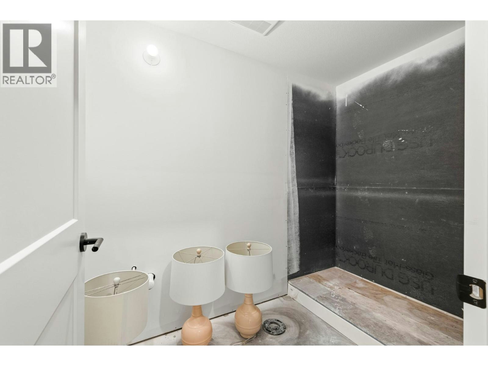 4231 Russo Street, Kelowna, BC, V1W 0C6 - 51