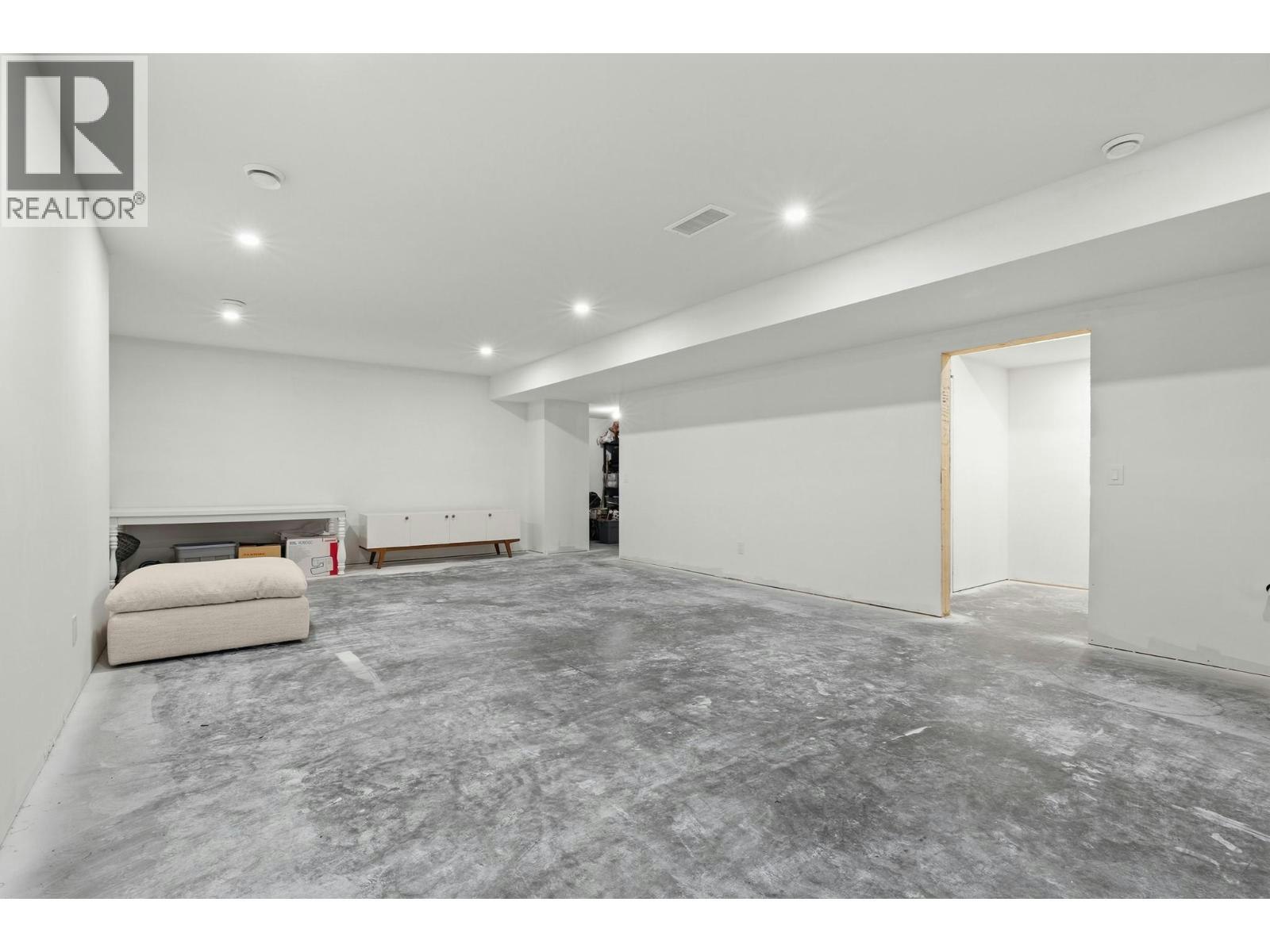 4231 Russo Street, Kelowna, BC, V1W 0C6 - 48