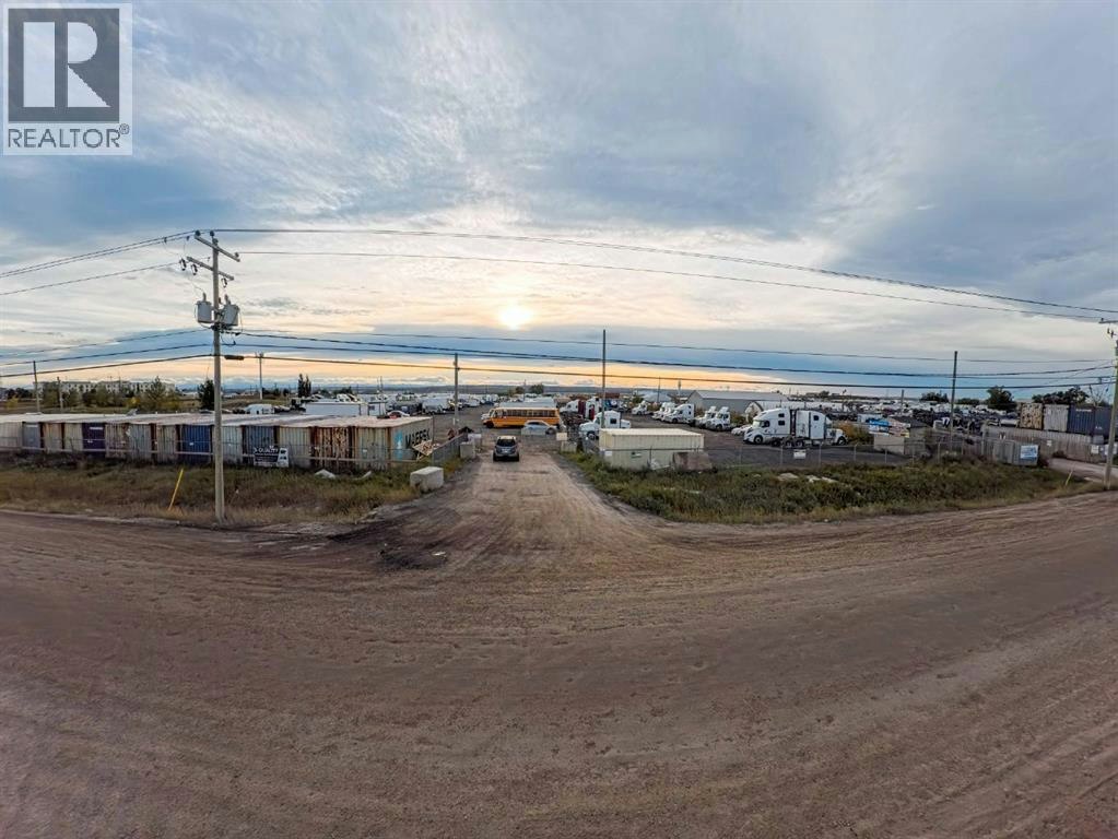 6915 40 Street NE, Calgary, AB, T3J 4H2 - 6