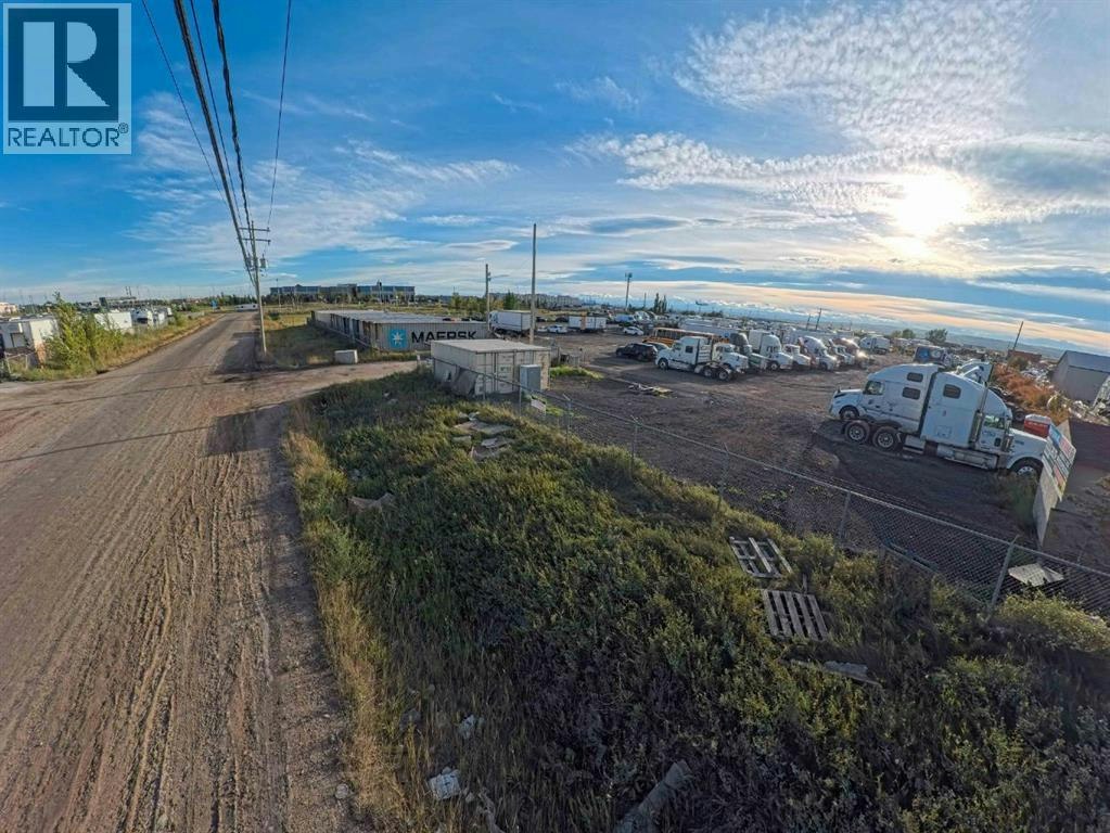 6915 40 Street NE, Calgary, AB, T3J 4H2 - 9
