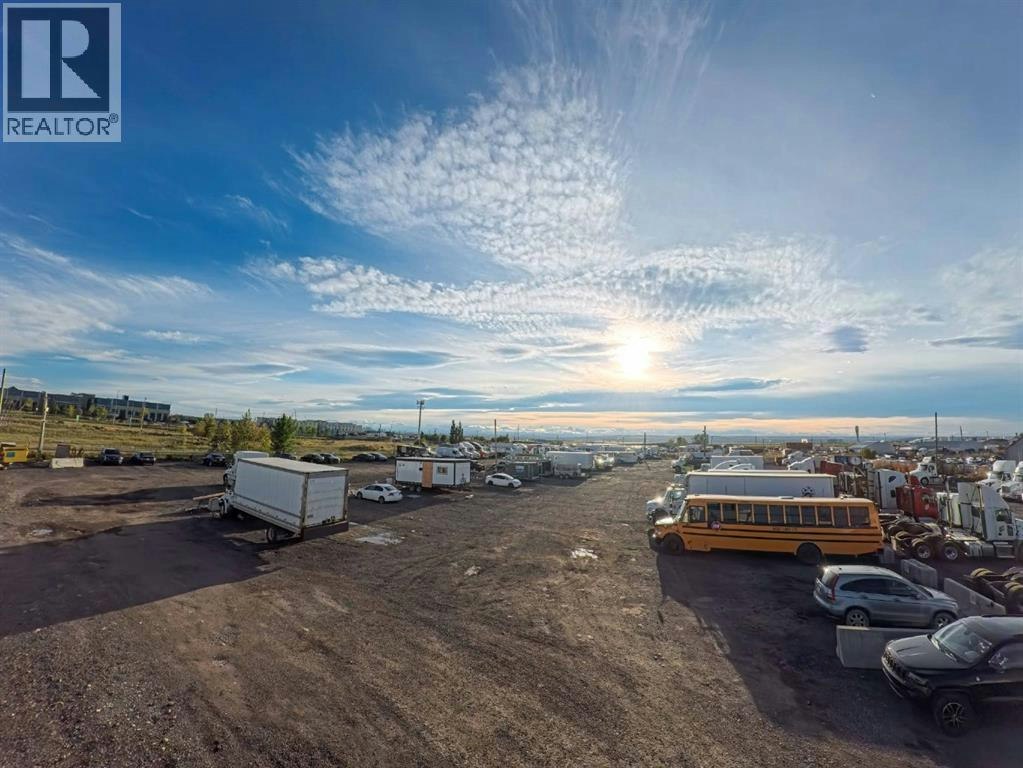 6915 40 Street NE, Calgary, AB, T3J 4H2 - 11