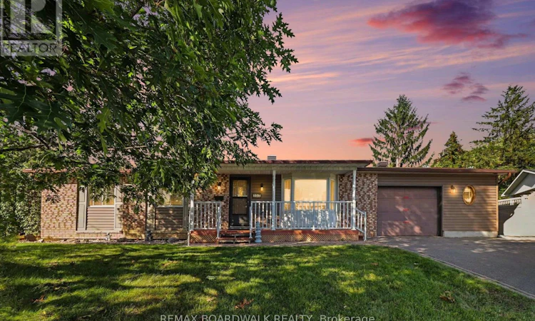 389 Hatfield Crescent