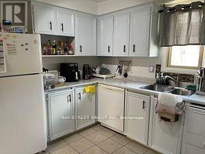 11 Yellow Birch Way, Toronto, ON, M2H 2S9 - 4
