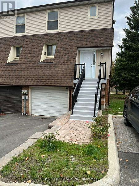11 Yellow Birch Way, Toronto, ON, M2H 2S9