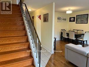 11 Yellow Birch Way, Toronto, ON, M2H 2S9 - 2