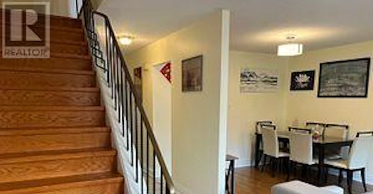 11 Yellow Birch Way, Toronto, ON, M2H 2S9 - 2