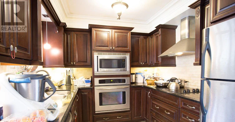 860 Messenger Meadow Drive, Mississauga, ON, L5C 3T2 - 5