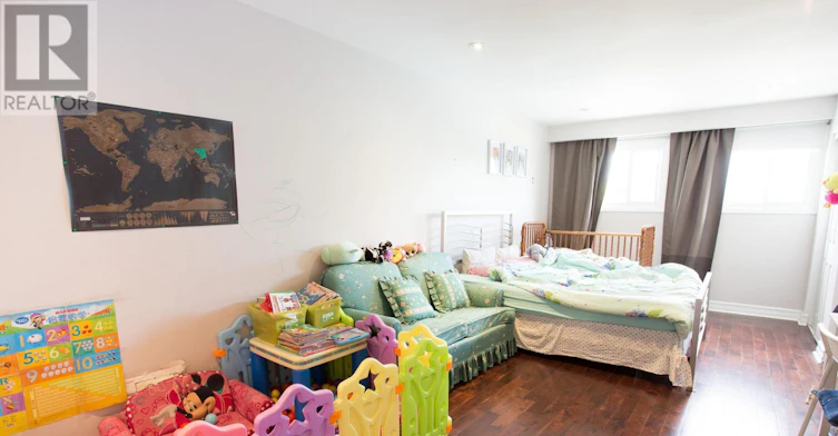 860 Messenger Meadow Drive, Mississauga, ON, L5C 3T2 - 7