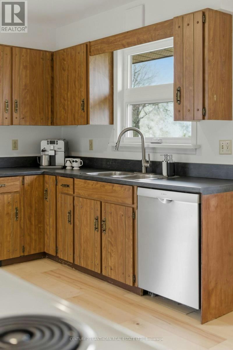 425 Bloomfield Main Street, Prince Edward County, ON, K0K 1G0 - 10