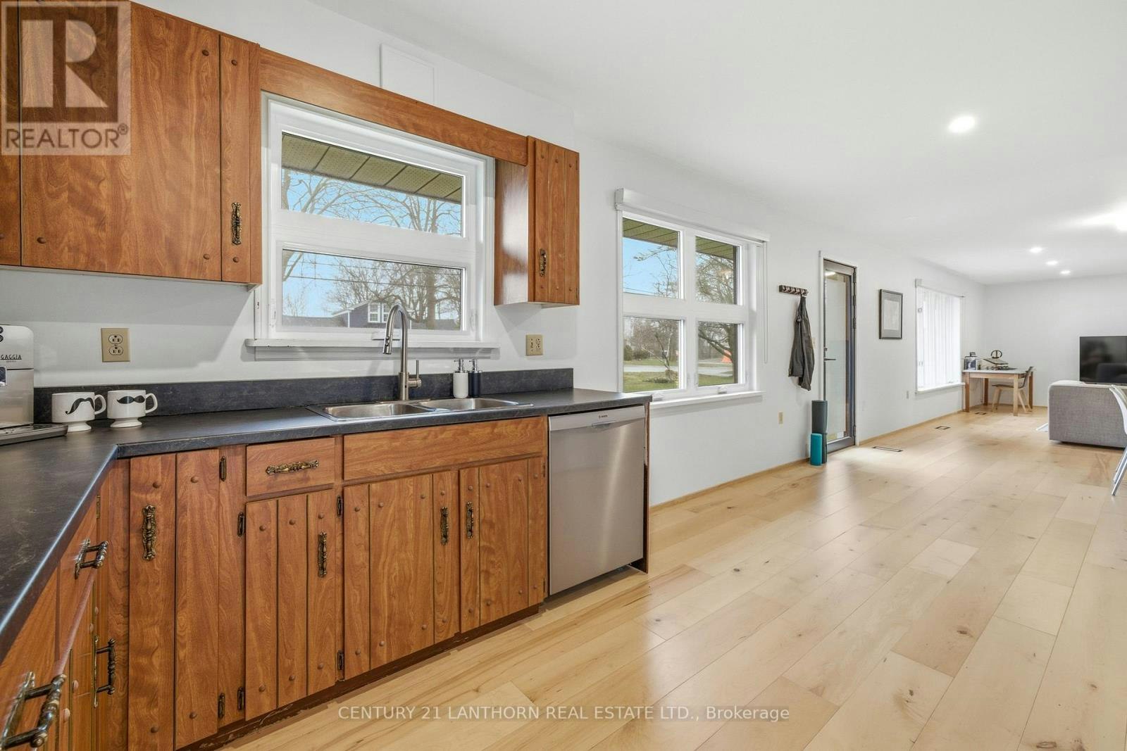 425 Bloomfield Main Street, Prince Edward County, ON, K0K 1G0 - 9