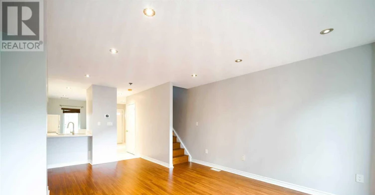 21-80 Strathaven Drive, Mississauga, ON, L5R 3V9 - 4
