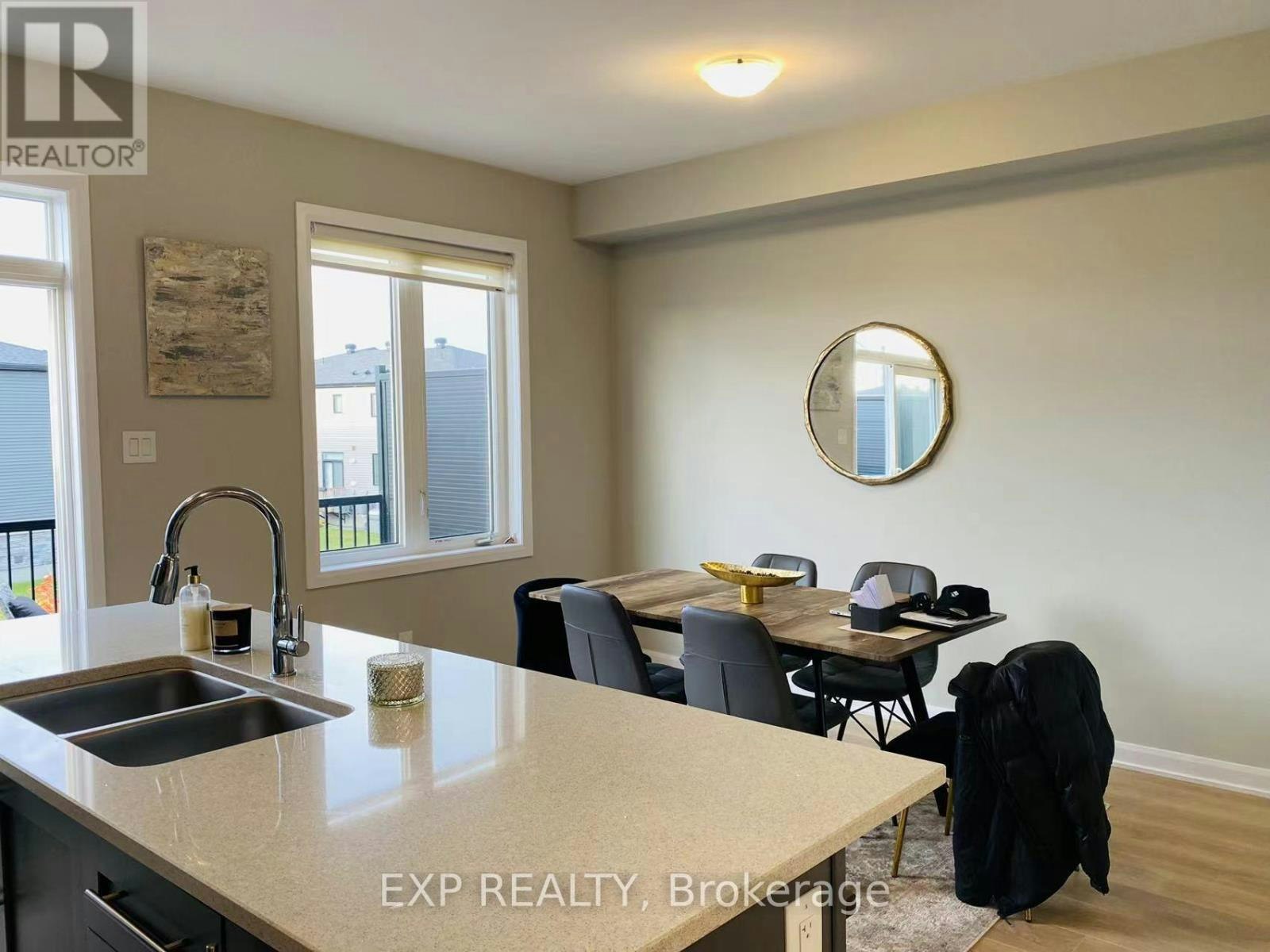1075 Speedvale Court, Ottawa, ON, K2T 0P6 - 11