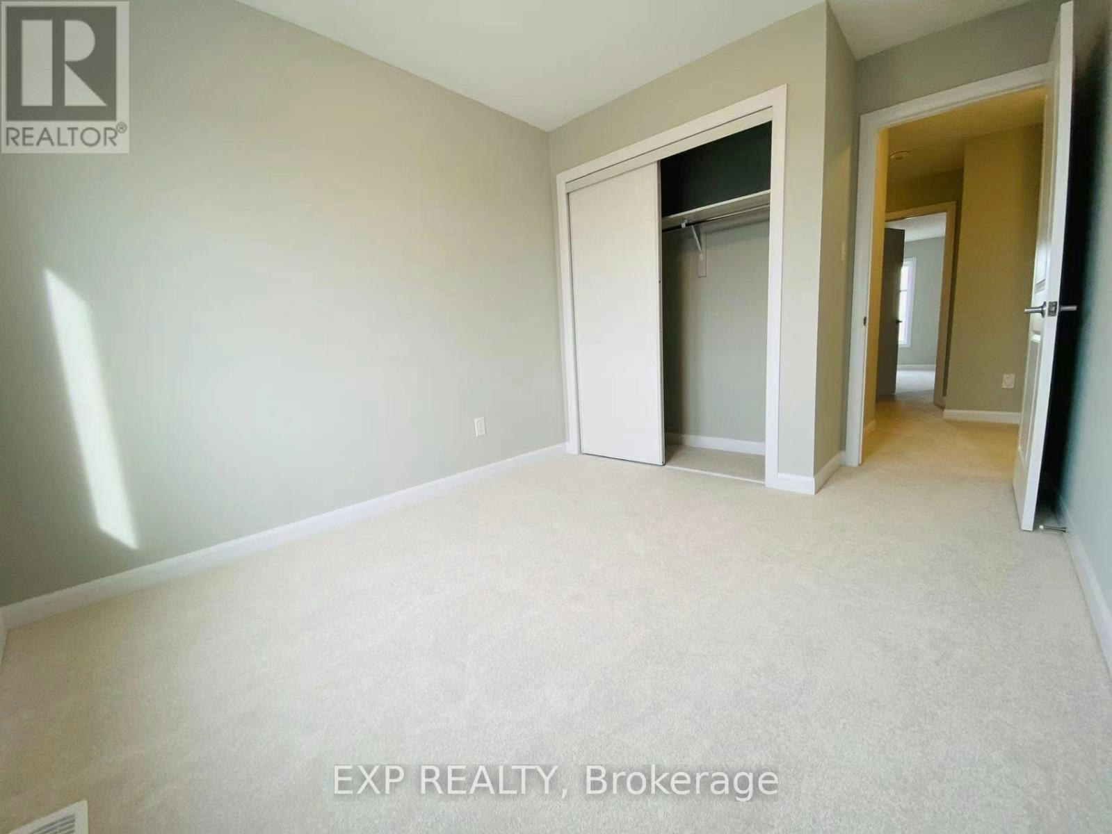 1075 Speedvale Court, Ottawa, ON, K2T 0P6 - 20