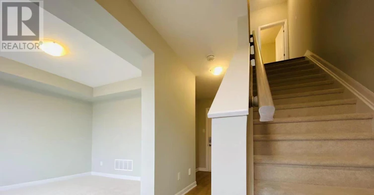 1075 Speedvale Court, Ottawa, ON, K2T 0P6 - 5