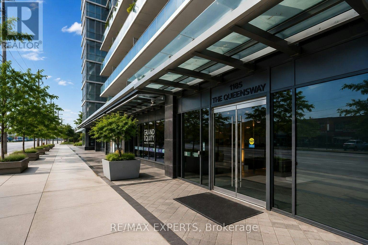 1105-1185 The Queensway, Toronto, ON, M8Z 0C6 - 3