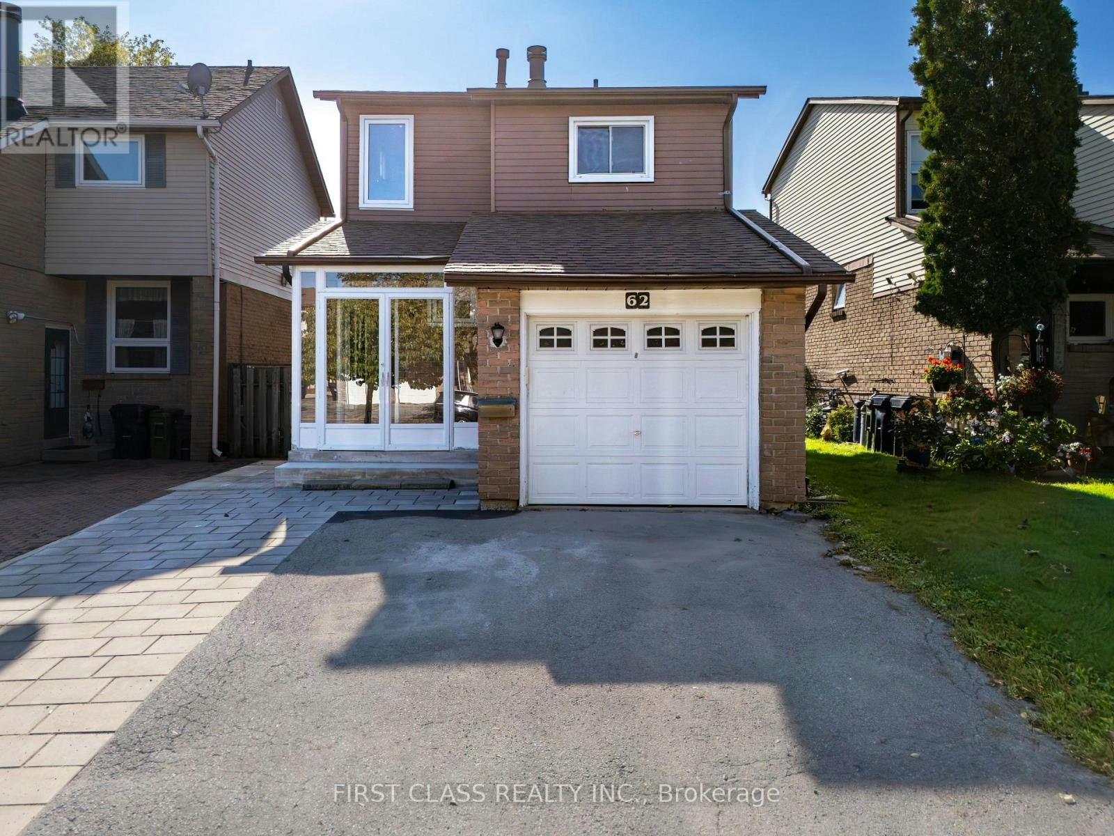 62 Muirlands Drive, Toronto, ON, M1V 2B4