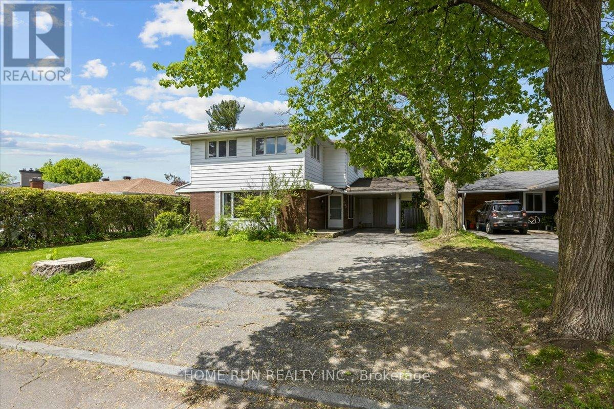 685 Farmington Avenue, Ottawa, ON, K1V 7H4