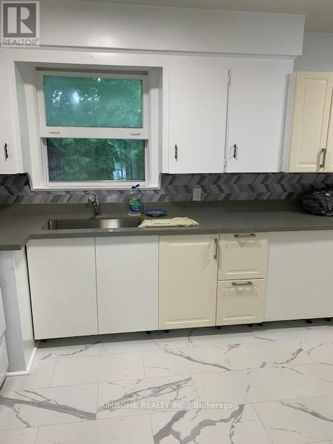 MAIN FLOOR-224 Finch Avenue E, Toronto, ON, M2N 4R9 - 10
