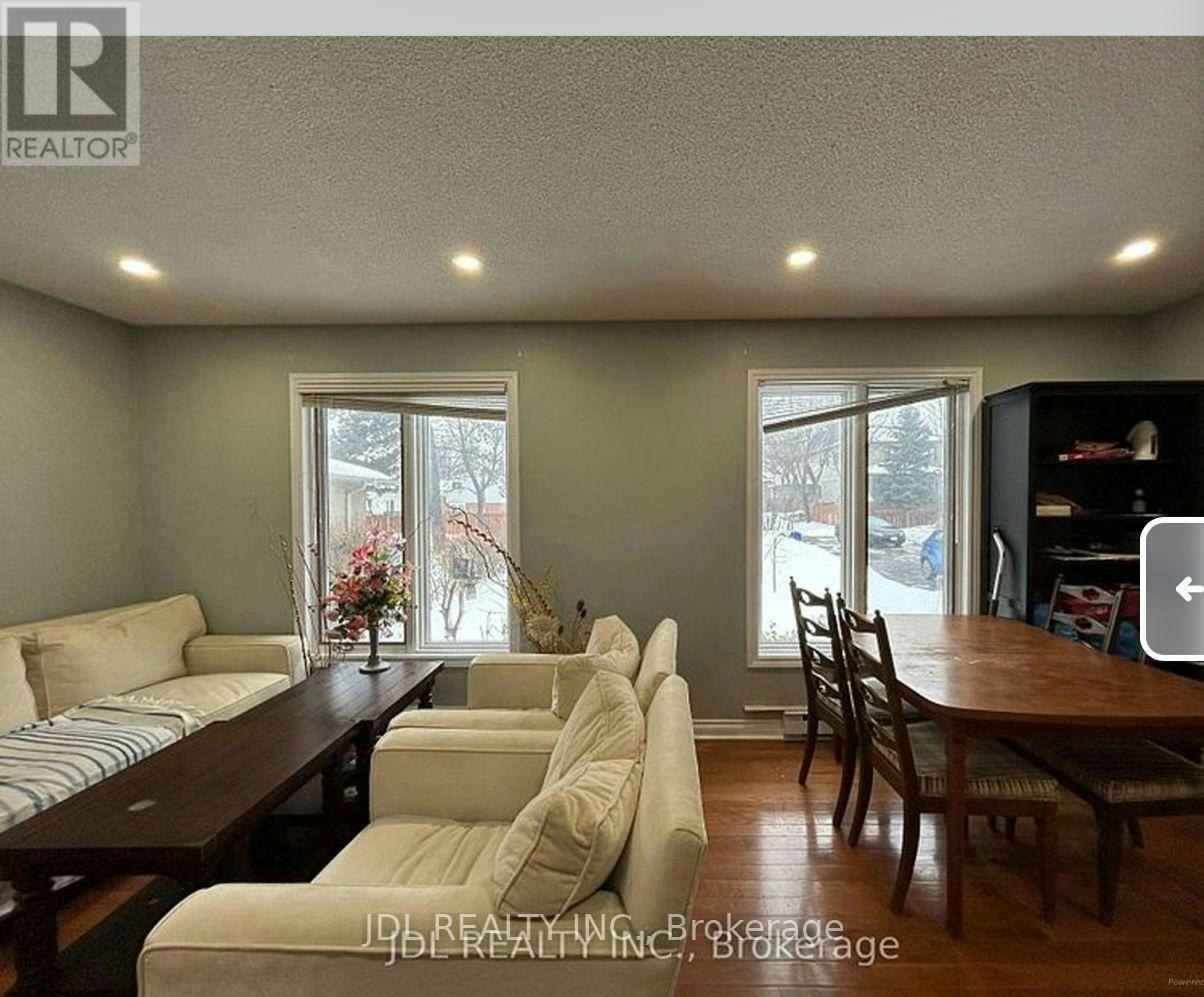 FLOOR-ONE 110 Bedroom Main Robinson St Street, Markham, ON, L3P 1P1 - 2