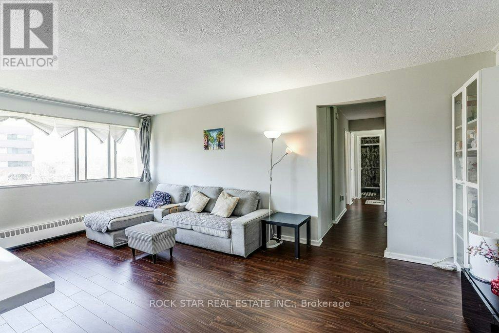 708-10 Sunny Glenway, Toronto, ON, M3C 2Z3 - 8