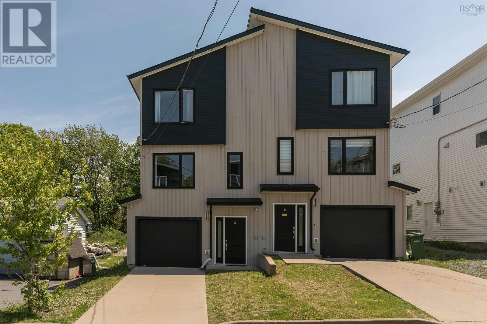 42 Hilden Drive, Halifax, NS, B3R 0E4