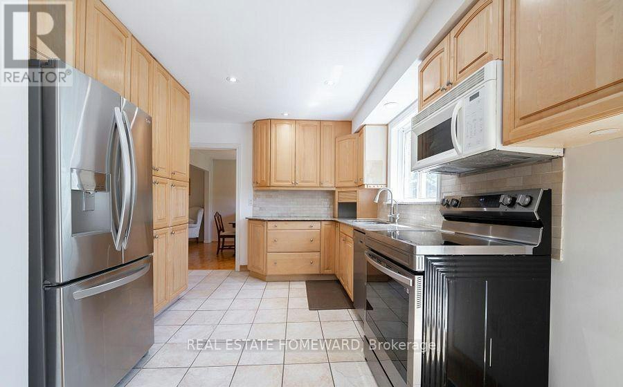 27 Drumern Crescent, Richmond Hill, ON, L4C 5H9 - 8