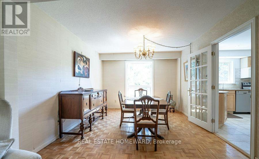 27 Drumern Crescent, Richmond Hill, ON, L4C 5H9 - 6