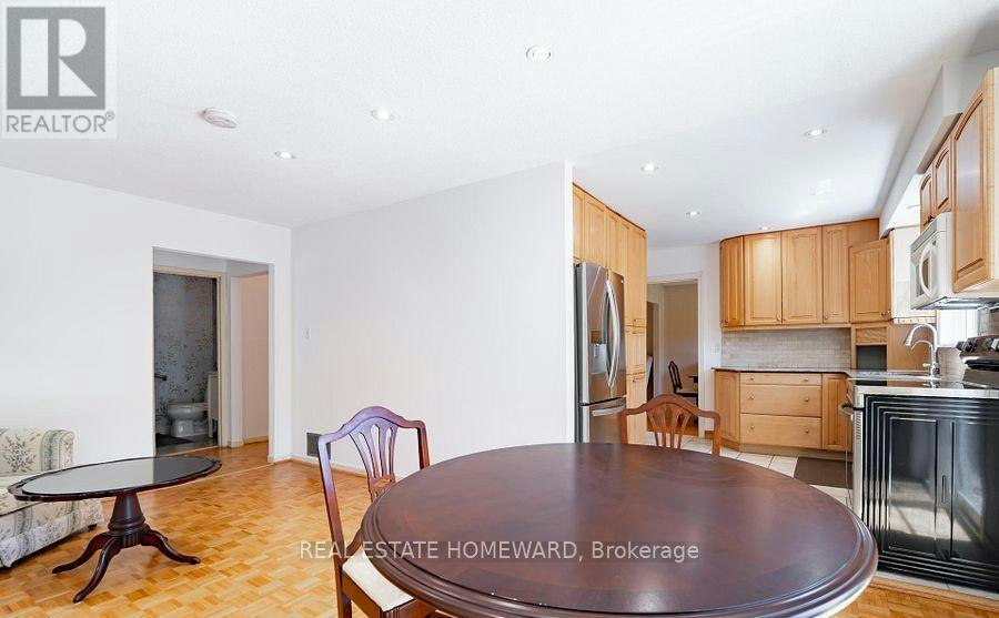 27 Drumern Crescent, Richmond Hill, ON, L4C 5H9 - 11