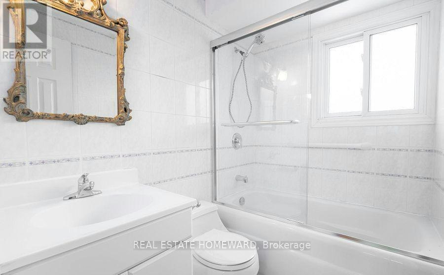 27 Drumern Crescent, Richmond Hill, ON, L4C 5H9 - 30