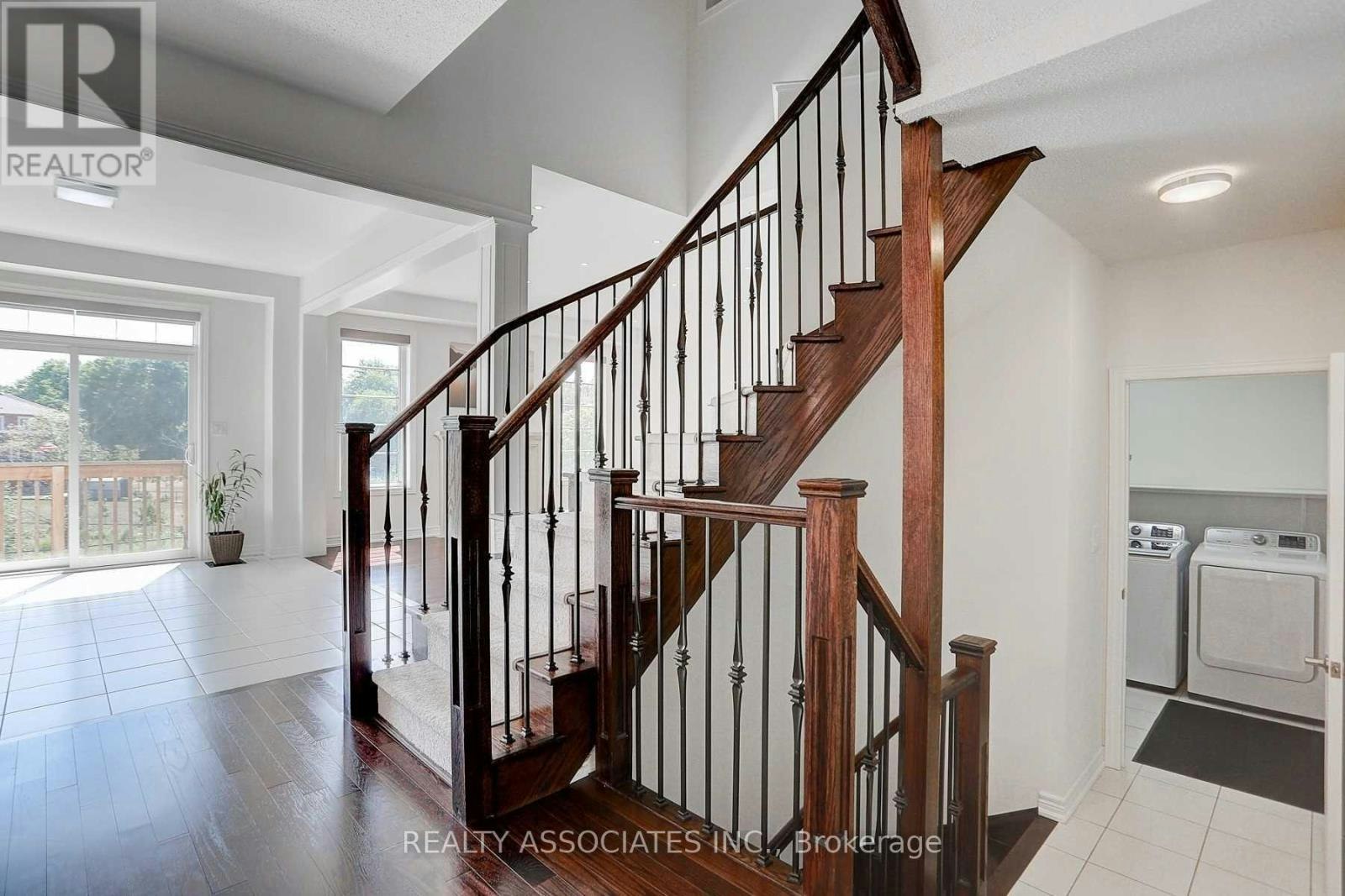 153 Roy Harper Avenue, Aurora, ON, L4G 0V6 - 8