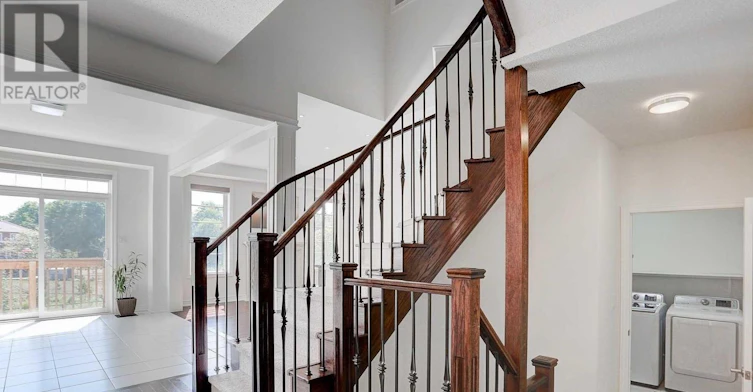 153 Roy Harper Avenue, Aurora, ON, L4G 0V6 - 8