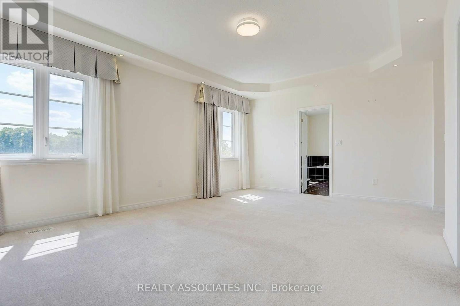 153 Roy Harper Avenue, Aurora, ON, L4G 0V6 - 19