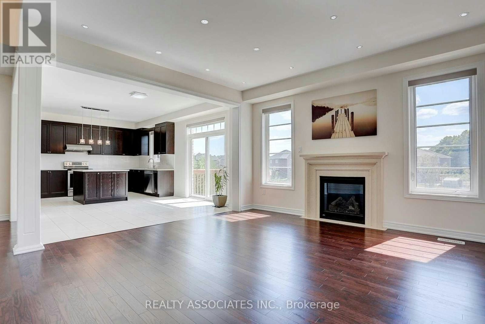 153 Roy Harper Avenue, Aurora, ON, L4G 0V6 - 13