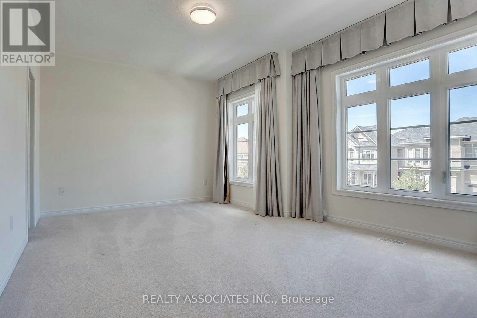 153 Roy Harper Avenue, Aurora, ON, L4G 0V6 - 23