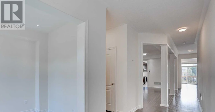153 Roy Harper Avenue, Aurora, ON, L4G 0V6 - 4