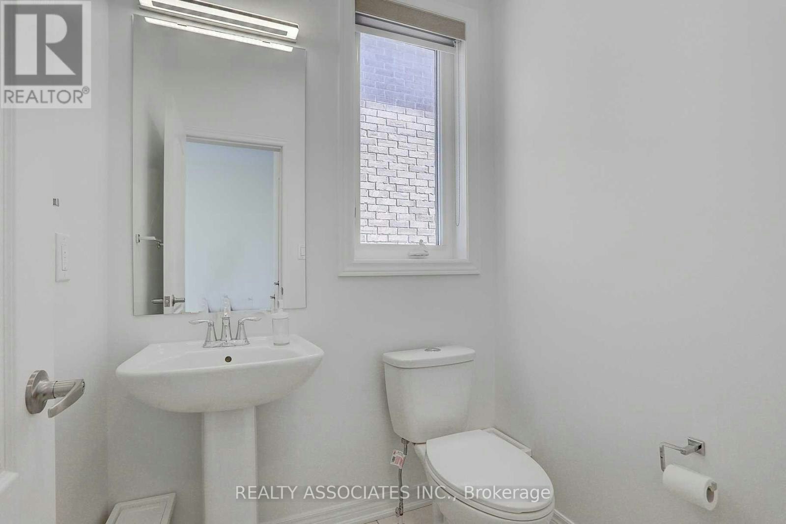 153 Roy Harper Avenue, Aurora, ON, L4G 0V6 - 5