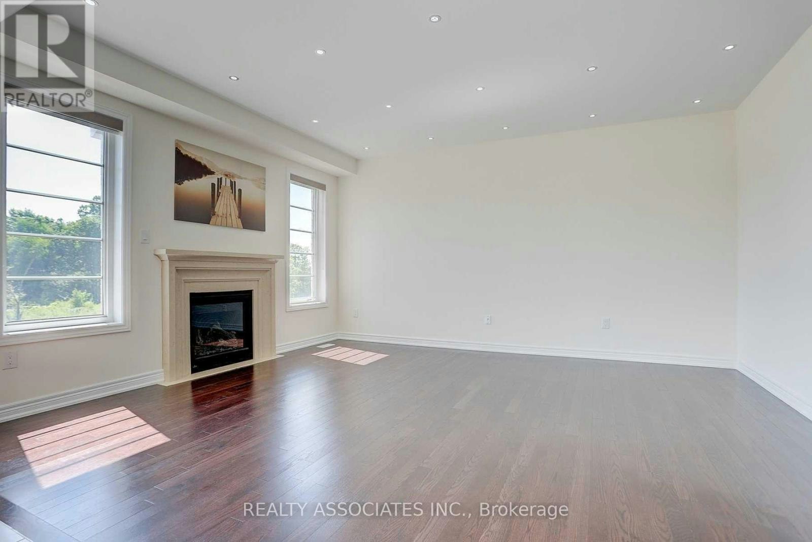 153 Roy Harper Avenue, Aurora, ON, L4G 0V6 - 14