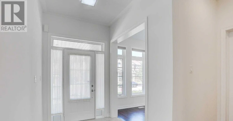 153 Roy Harper Avenue, Aurora, ON, L4G 0V6 - 2