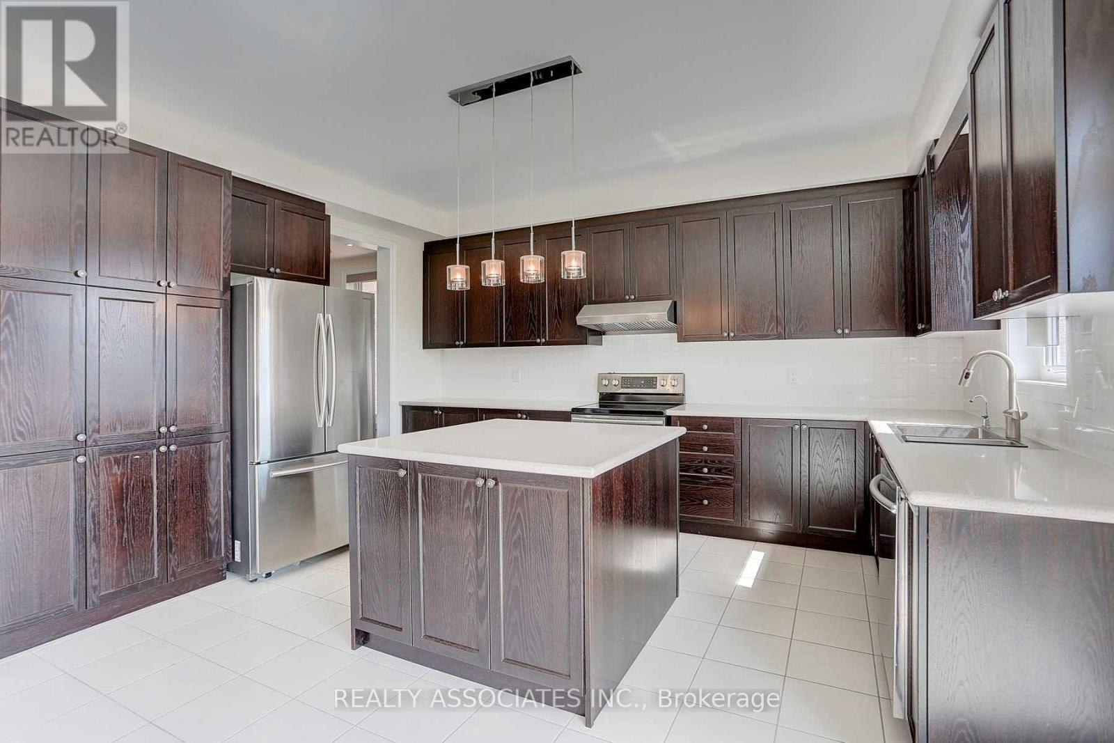 153 Roy Harper Avenue, Aurora, ON, L4G 0V6 - 12