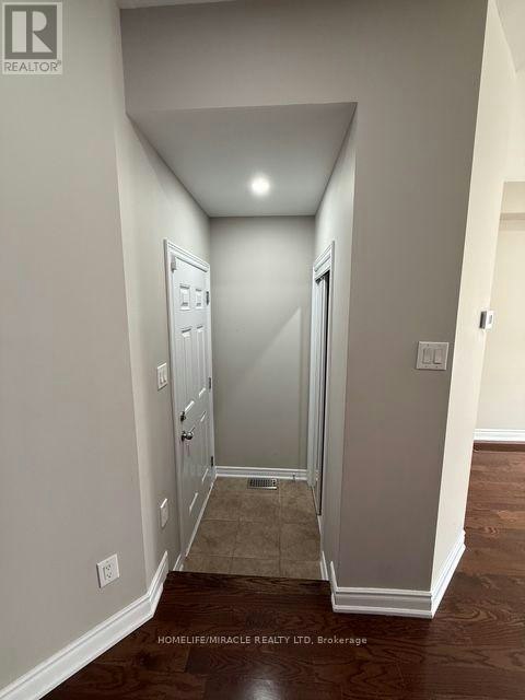 48 Pendulum Circle, Brampton, ON, L6R 3N6 - 9