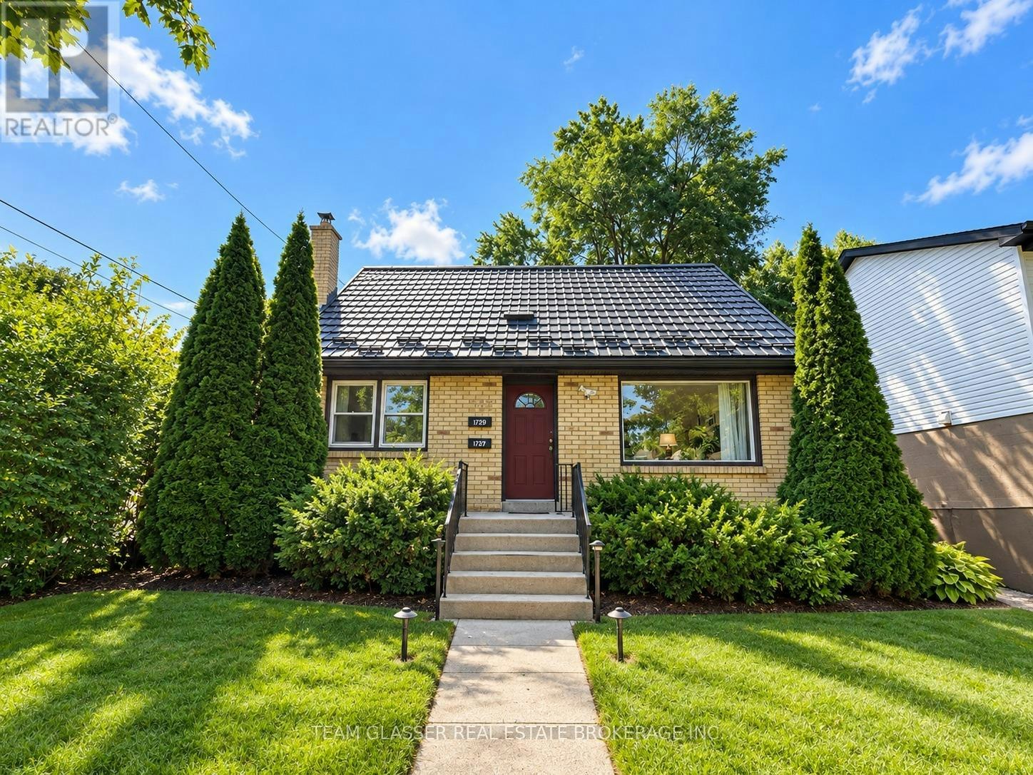UPPER-723 Strathmeyer Street, London, ON, N5Y 3Z5