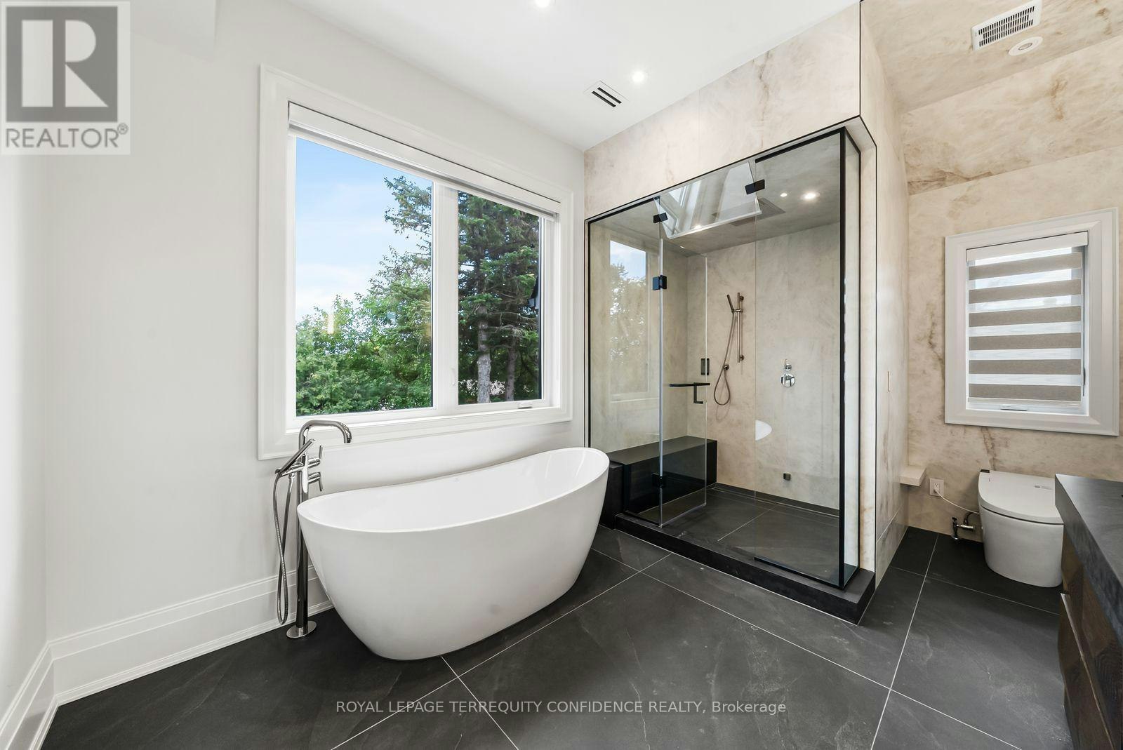 31 Palomino Crescent, Toronto, ON, M2K 1W2 - 29