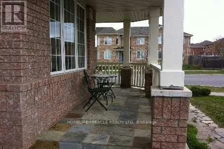 5936 Whitehorn Avenue, Mississauga, ON, L5V 2Y8 - 4