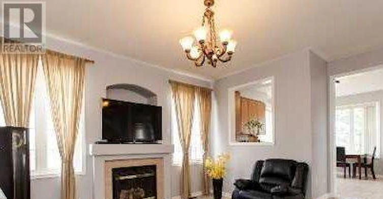 5936 Whitehorn Avenue, Mississauga, ON, L5V 2Y8 - 5