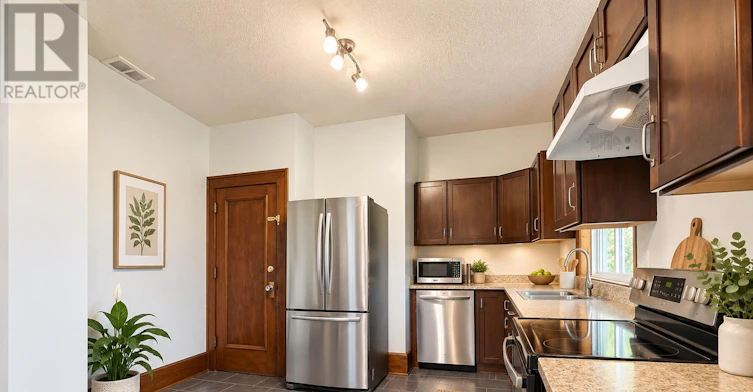 UPPER-884 Trafalgar Street, London, ON, N5Z 1E8 - 9