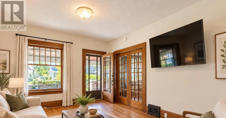 UPPER-884 Trafalgar Street, London, ON, N5Z 1E8 - 4
