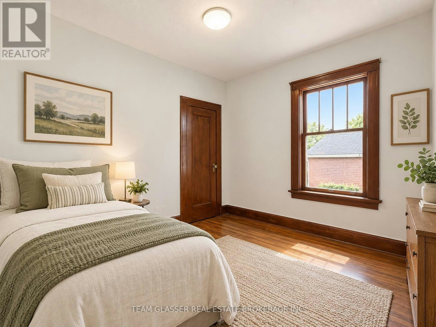 UPPER-884 Trafalgar Street, London, ON, N5Z 1E8 - 11