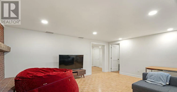 275 Crocus Avenue, Ottawa, ON, K1H 6E7 - 35