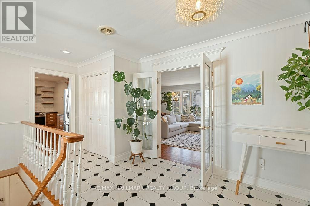 275 Crocus Avenue, Ottawa, ON, K1H 6E7 - 6
