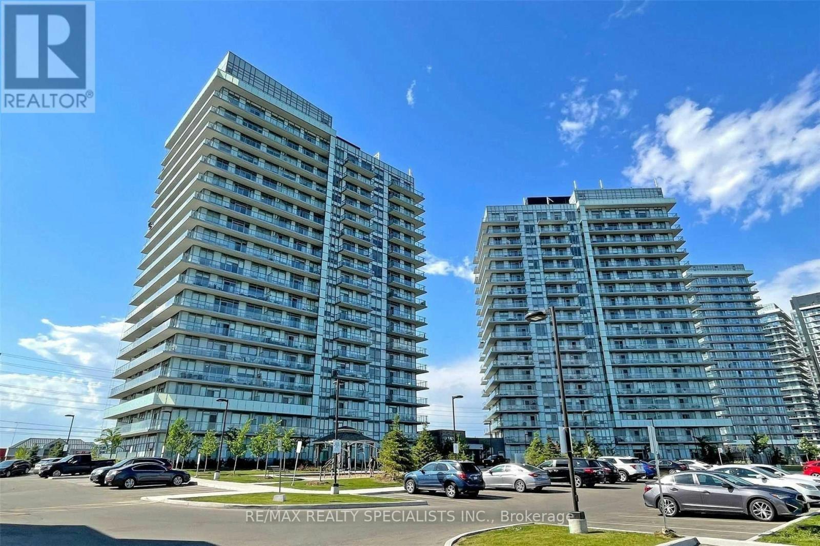 302-4677 Glen Erin Drive, Mississauga, ON, L5M 2E3